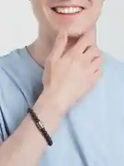 Черный браслет