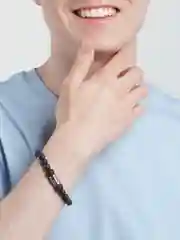 Черный браслет