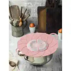 Розовый крышка невыкипайка