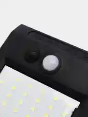 Фонарь прожектор на солнечной батарее и датчиком движения садовый LED, светильник уличный