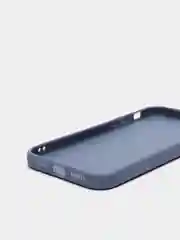Фиолетовый чехол на iPhone XR
