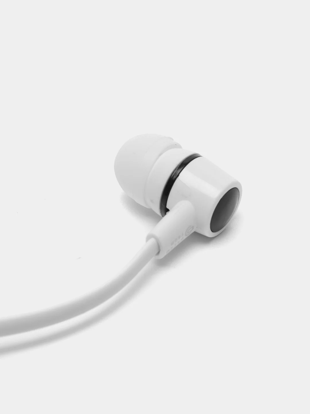 Белый наушники внутриканальные, вакуумные с разъёмом 3.5 Jack