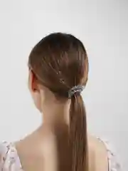 Серый резинка для волос с камнями