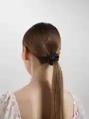 Черный резинка для волос с бусами