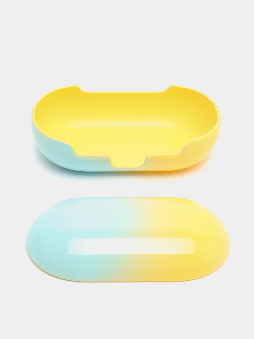 Серый чехол для наушников Samsung Galaxy Buds+