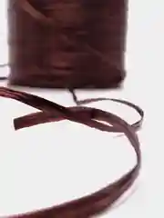 Бордовый рафия Ispie