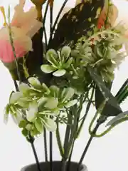Молочный искуственные цветы Фрезии