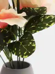 Молочный искуственные цветы Фрезии