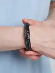 Черный браслет мужской