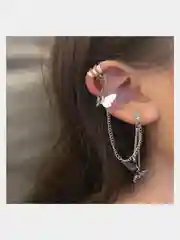 Серебряный серьга - кафф с цепочкой, подвески бабочки