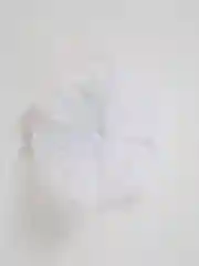Белый бант школьный