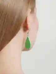 Зеленый серьги-подвески
