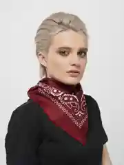 Багровый бандана