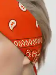 Оранжевый бандана