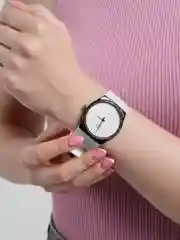Белый женские наручные часы, с коробкой