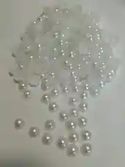 Молочный полубусины акриловые