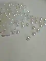 Молочный полубусины акриловые