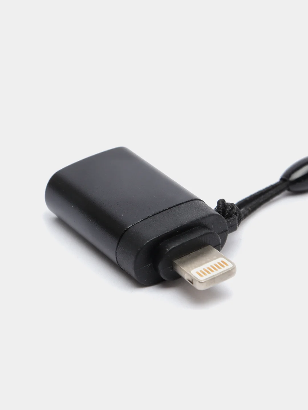 Черный адаптер-переходник с USB  на lightning Apple