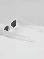 Белый солнцезащитные очки