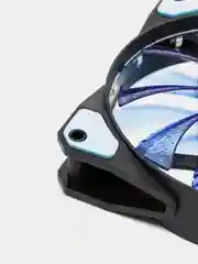 Синий кулер с LED подсветкой для компьютера