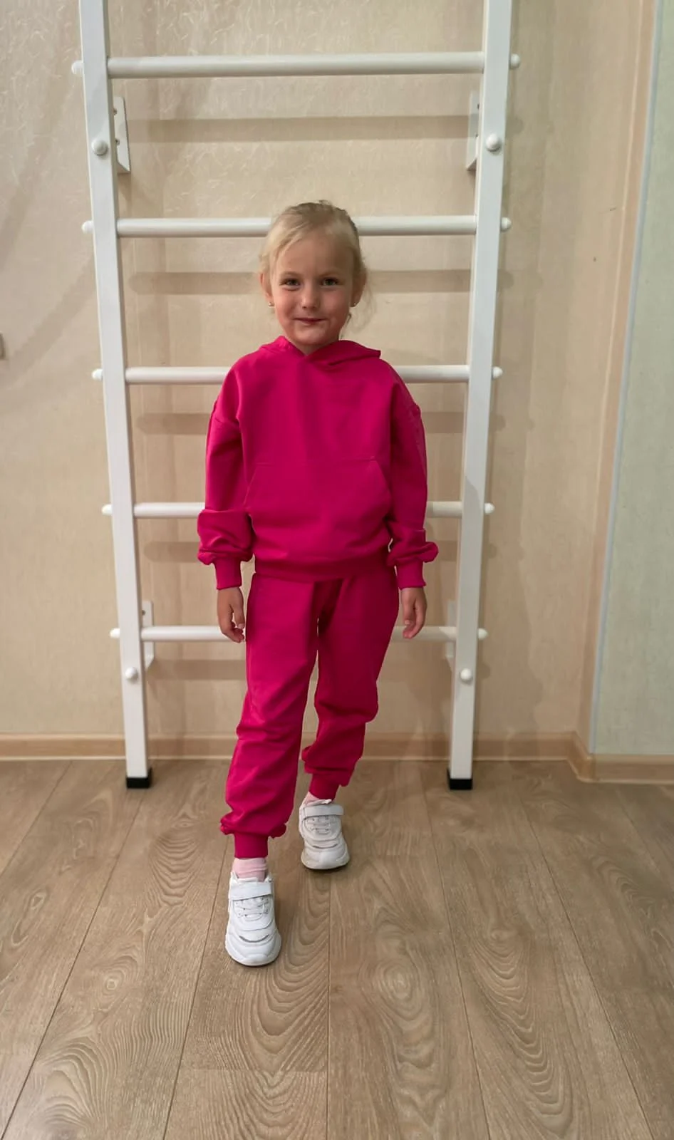 Детский спортивный костюм: худи и джоггеры