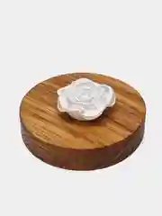 Белый полубусины фигурные Роза