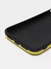 Желтый чехол силиконовый на iPhone 11 12 Айфон 11 12