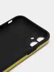 Желтый чехол силиконовый на iPhone 11 12 Айфон 11 12