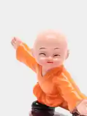 Желтый игрушка Кунгфуисты на панель авто