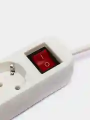 Белый сетевой удлинитель 3 розетки с заземлением, 3 метра, выключатель