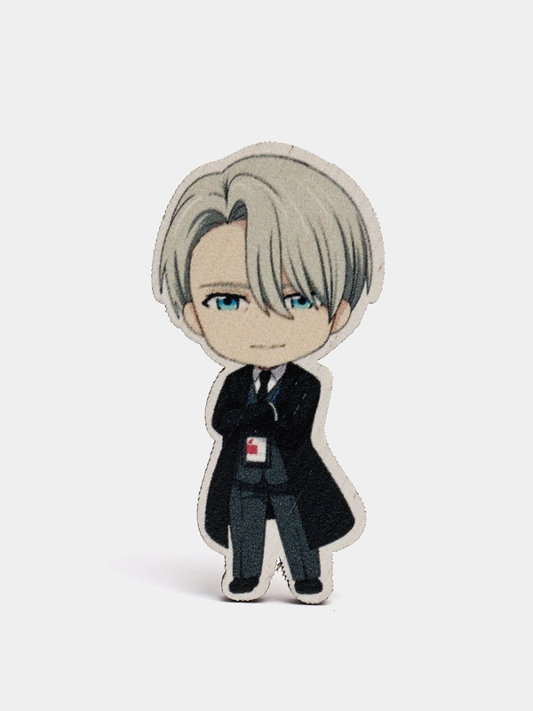 Значок деревянный по аниме "Юри на льду" (Yuri on Ice)