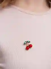 Брошь "Вишенка"
