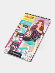 Кораллово-розовый книга с наклейками и трафаретами "Супермодель"
