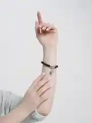 Черный женский браслет "Древо жизни" из натуральных камней