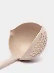 Бежевый половник шумовка