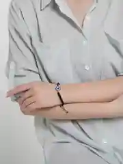 Черный браслет женский на ниточке