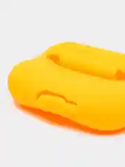 Оранжевый чехол на Airpods Pro