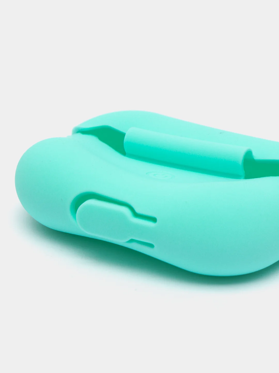 Белый чехол на Airpods Pro
