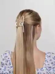 Белый краб для волос с жемчугом