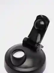 Черный спортивный шейкер с пружинкой