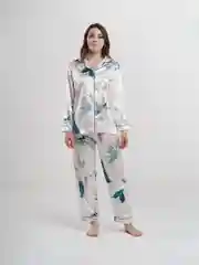 Молочный пижама женская, комплект: рубашка и брюки