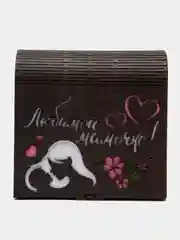 Подарочная коробка-ящик "Маме" из дерева шкатулка с гравировкой 19х19х9 см
