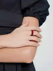 Красный кольцо дорожка