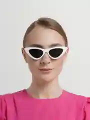 Белый солнцезащитные женские очки