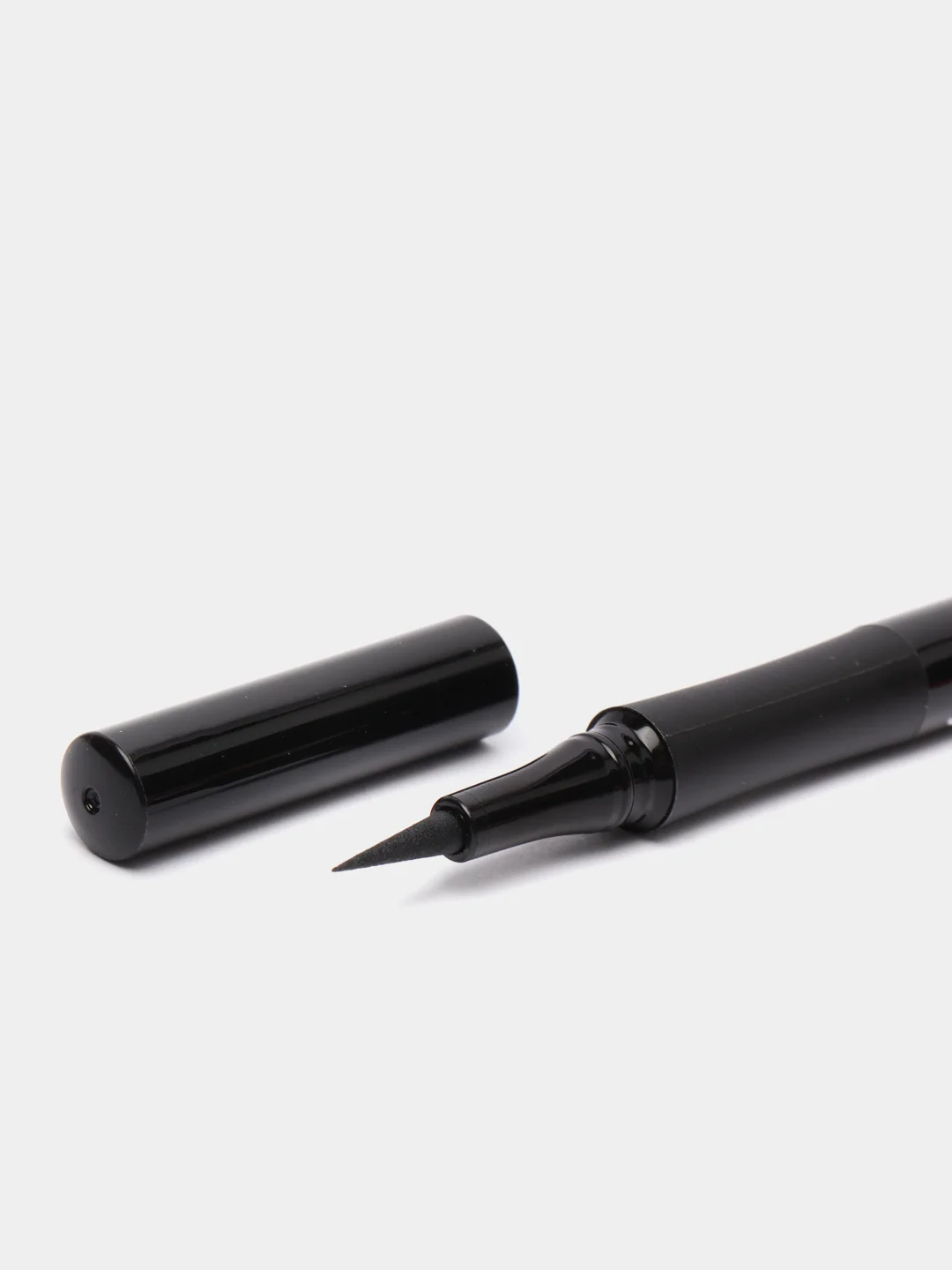 Подводка для глаз Kiki Slimliner, оттенок угольно-черный