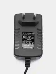 Блок питания для планшетных ПК и других устройств 9V 2A, разъем 5,5*2,5