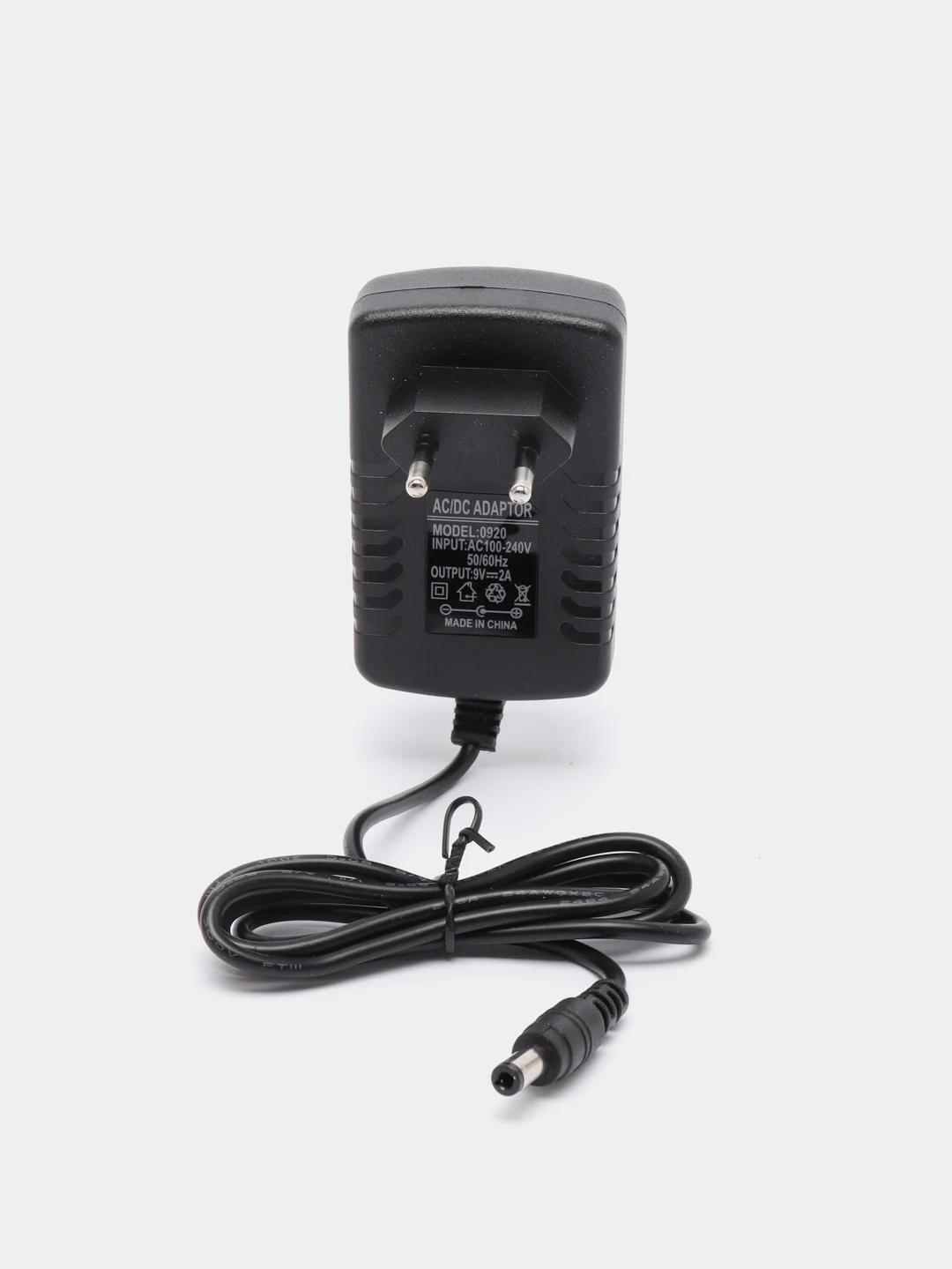 Блок питания для планшетных ПК и других устройств 9V 2A, разъем 5,5*2,5