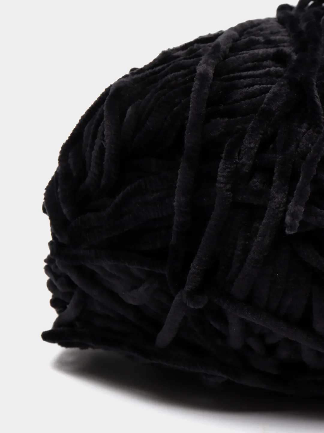 Черный пряжа плюшевая YarnArt Velour, 100 г, 170 м (Пряжа Велюровая)