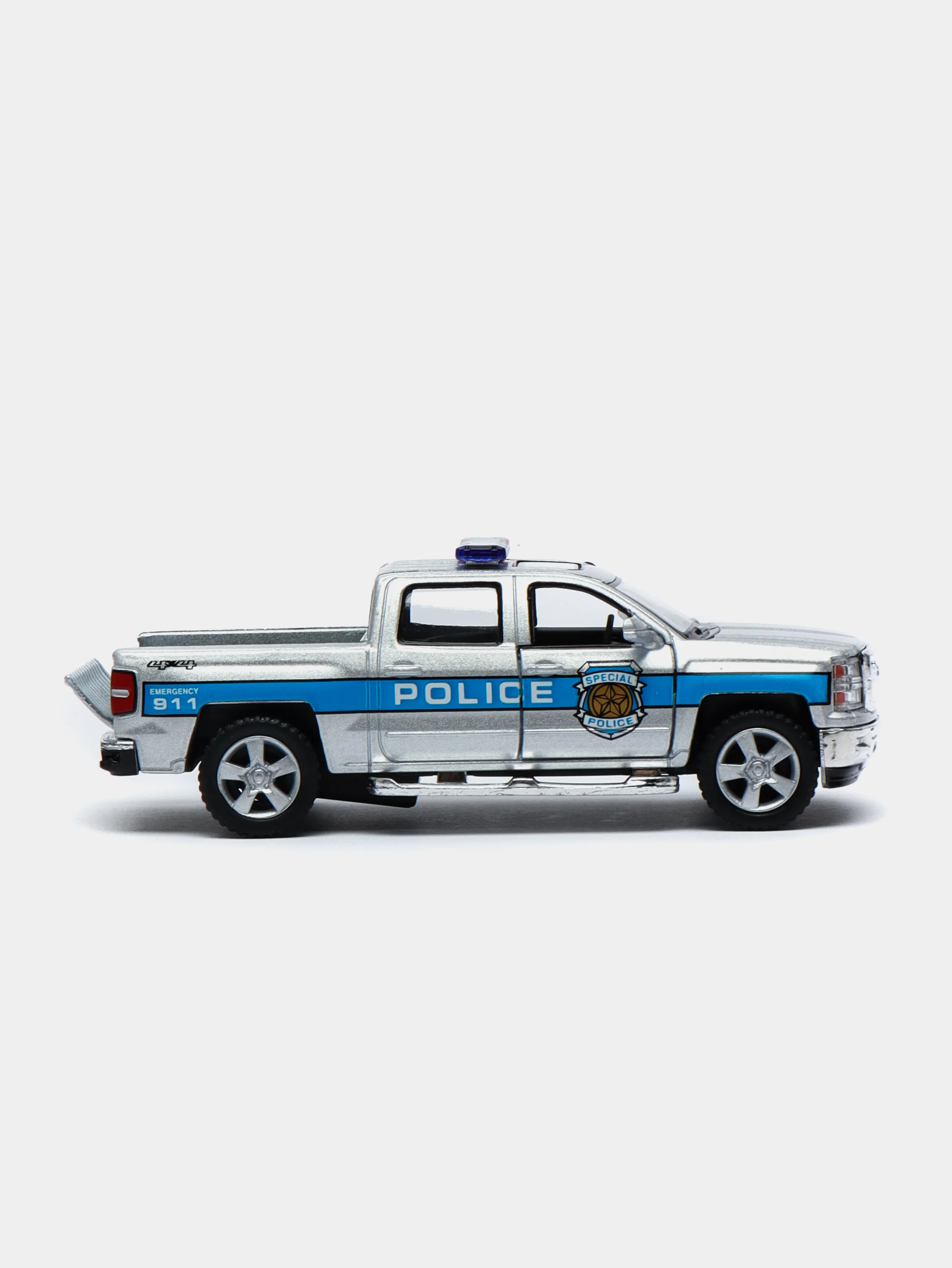 Серебряный металлическая машинка 2014 Chevrolet Silverado 1:46 Kinsmart KT5381DPR