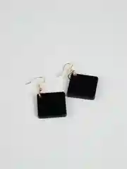 Индиго серьги чёрные с надписями и знаками